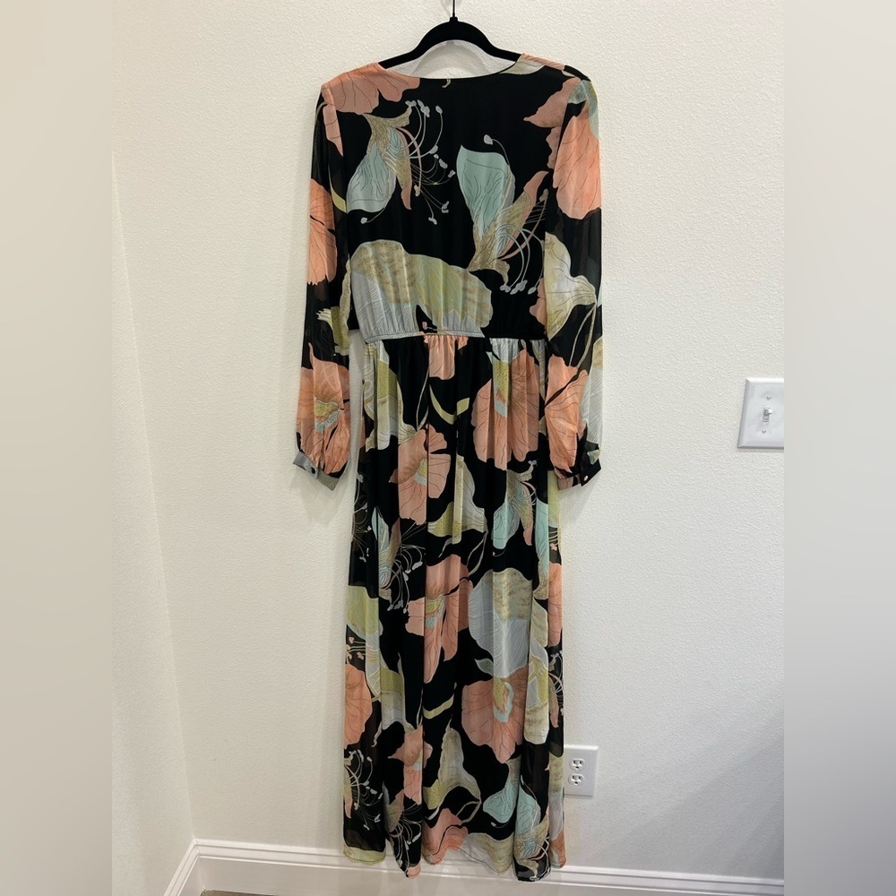 Lulus NWT black floral printed maxi dress MED feminine Datenight event sexy - Picture 5 of 7